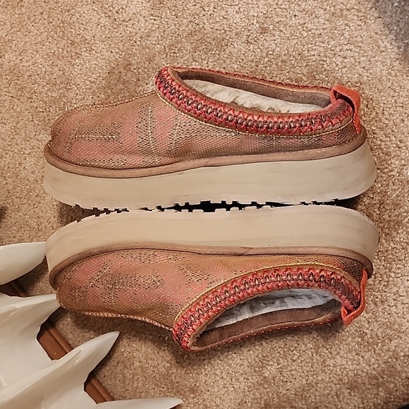 UGG Tazz Maxi Tasman Platform Chestnut Slippers - Picture 13 of 16